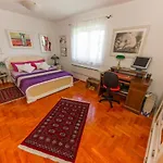 アパート By The Sea Arbanija, Ciovo - 14825