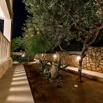 Appartamento By The Sea Arbanija, Ciovo - 14825 Traù