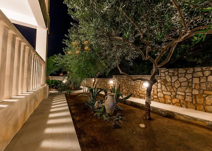 Appartement By The Sea Arbanija, Ciovo - 14825 Trogir