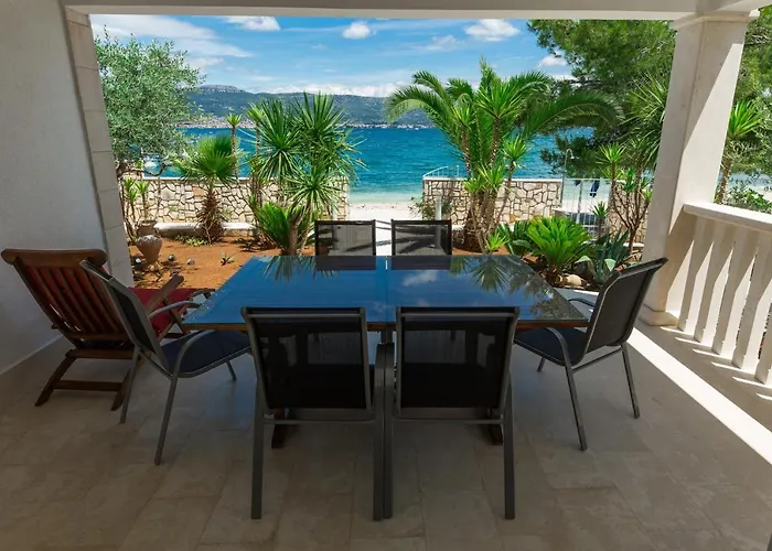 Апартаменти By The Sea Arbanija, Ciovo - 14825
